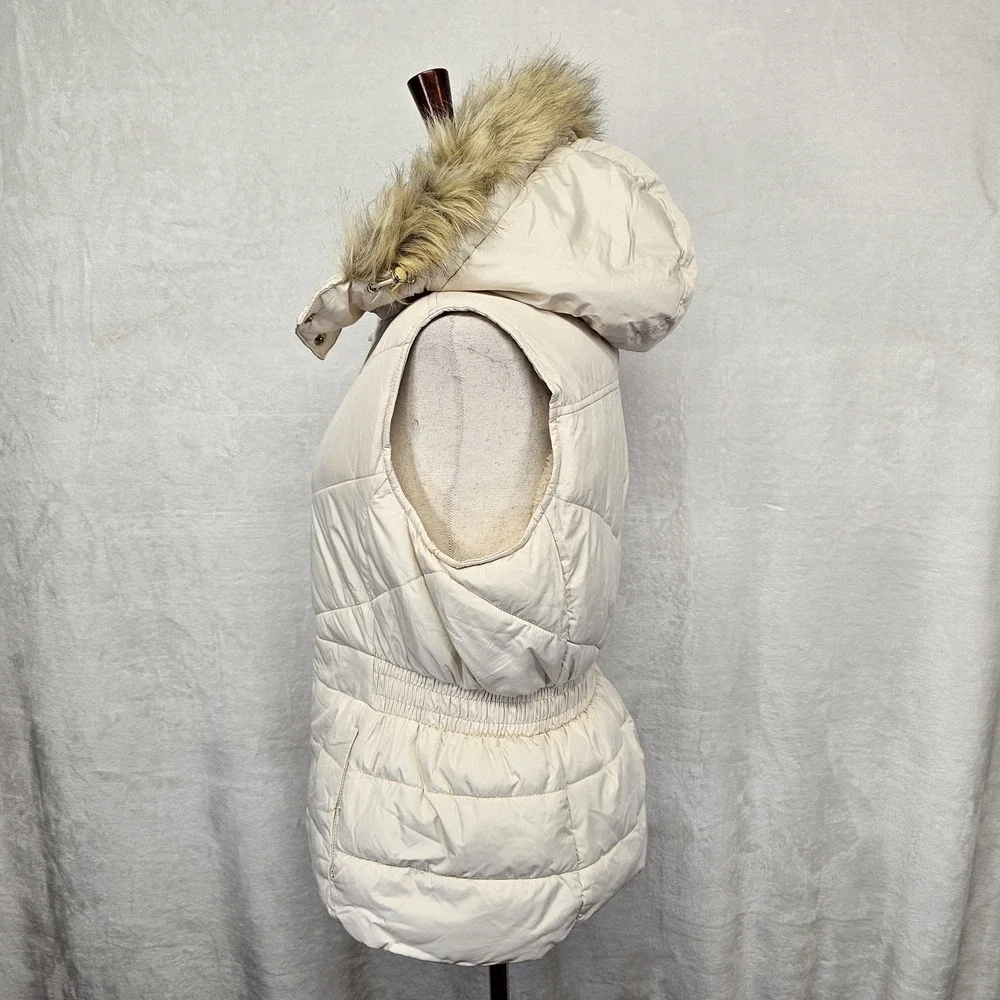 Banana Republic Vest Womens S White Hooded Quilted Puffer Faux Fur Y2K Style - Picture 3 of 11